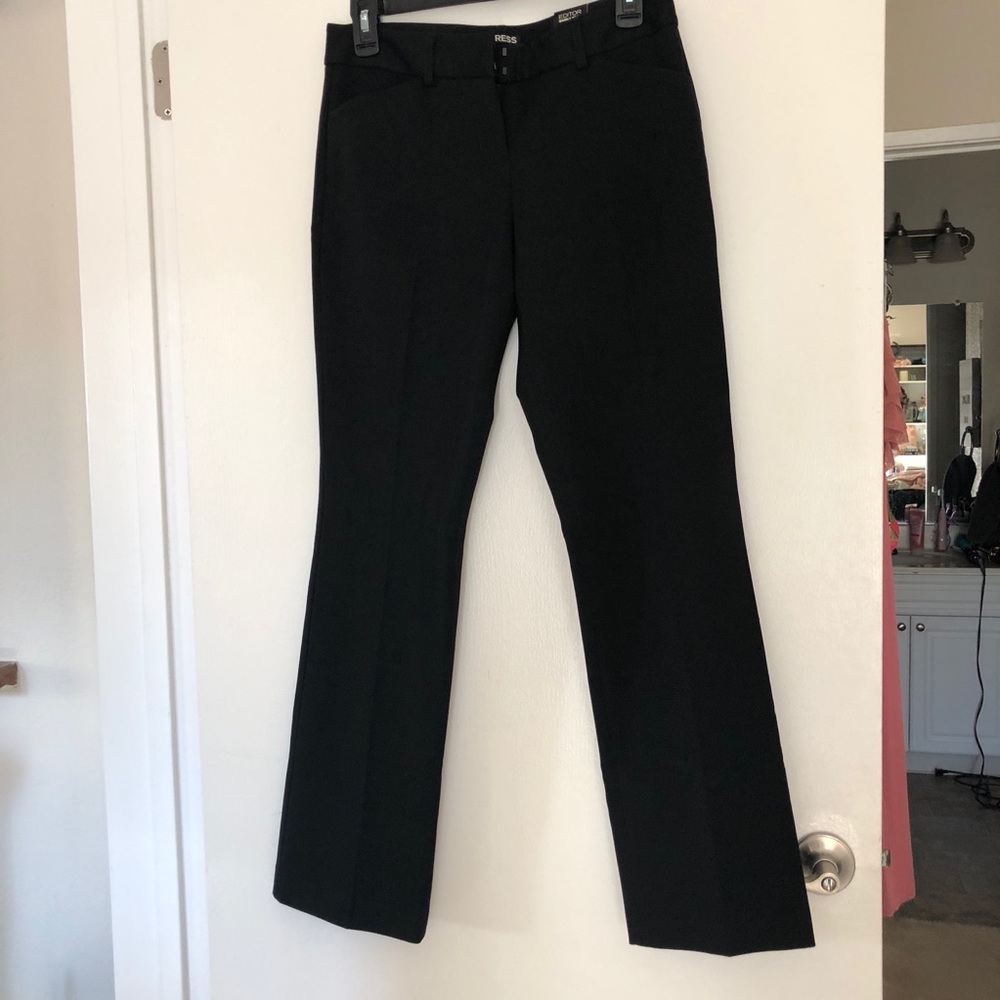 NWT express Editor pant 2s short